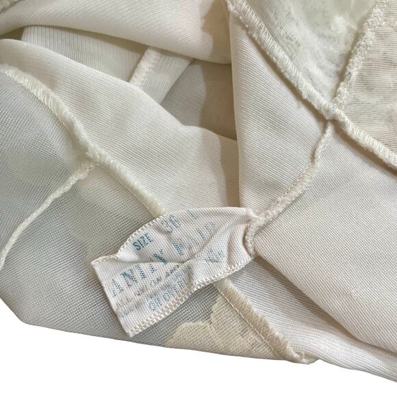 Vintage 70s Vanity Fair Beige Nylon Slip Dress 36L - Picture 7 of 11